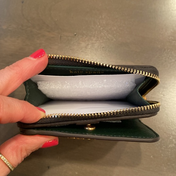 Kate spade Morgan Leopard Small Compact Wallet - Picture 6 of 6